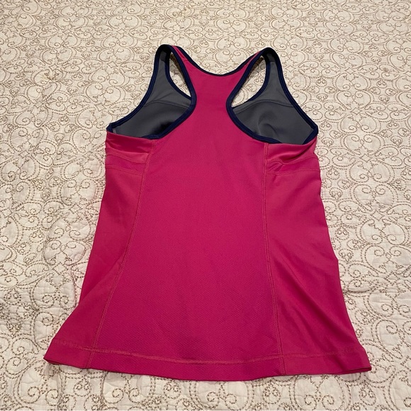 Nike Dri-Fit Women’s Workout Tank Top - Picture 7 of 7